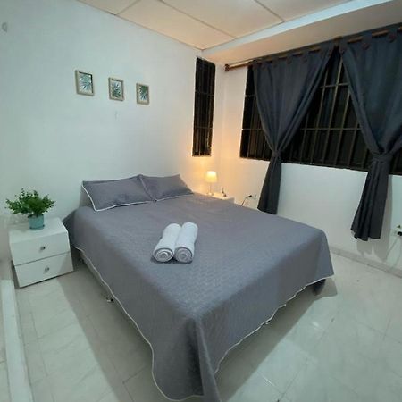 Habitaciones Independientes Cerca Al Aeropuerto 3 Cartagena Exterior foto
